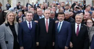 DEMOKRAT GÜNDEM- 14 Mayıs Milletvekilliği seçimlerine giderken Cumhurbaşkanı Erdoğan, kabinedeki