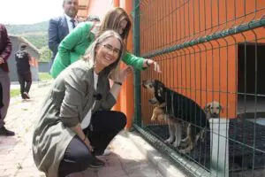 AK Parti İzmir Milletvekili ve 2. B&ouml;lge adayı Ceyda B&ouml;l&uuml;nmez