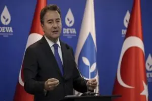 DEVA Partisi lideri Babacan, İHA ve SİHA &uuml;reticisi Baykar şirketine