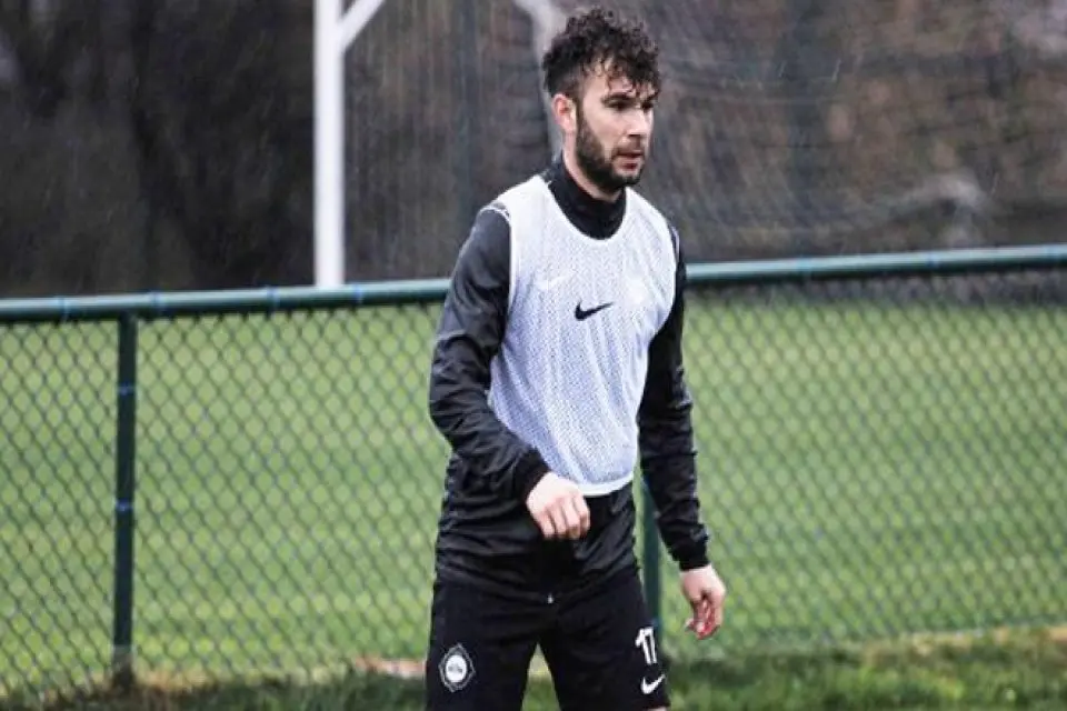 Spor Toto 1'inci Lig ekiplerinden Altay'da sağ bek Salih Sarıkaya
