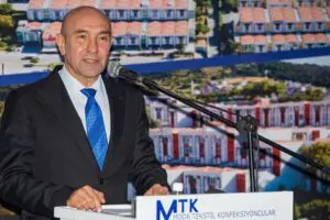 İzmir B&uuml;y&uuml;kşehir Belediye Başkanı Tun&ccedil; Soyer, Moda Tekstil Konfeksiyoncular Sanayici