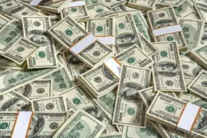 Son d&ouml;nemde dolar ve euro'da yaşanan değişimler nedeniyle milyonlarca kişi