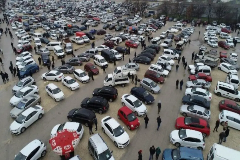 Garaj Avrasya Y&ouml;netim Kurulu Başkanı Mehmet Ali &Ouml;zkan, ikinci el