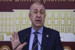 D&uuml;n İYİ Parti'den istifa eden İstanbul Milletvekili &Uuml;mit &Ouml;zdağ, kuracağı