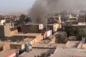 Afganistan'ın başkenti Kabilde havalimanı yakınlarında patlama sesi duyuldu. Afgan polisi,