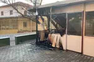 Aydın'ın Sultanhisar il&ccedil;esinde, motosikletli 2 kişi, gece yarısı Beşeyl&uuml;l Mahallesi