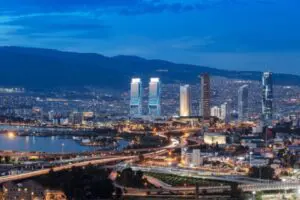 T&Uuml;İK verilerine g&ouml;re, İzmir&rsquo;de konut satışları 2022 yılında bir &ouml;nceki