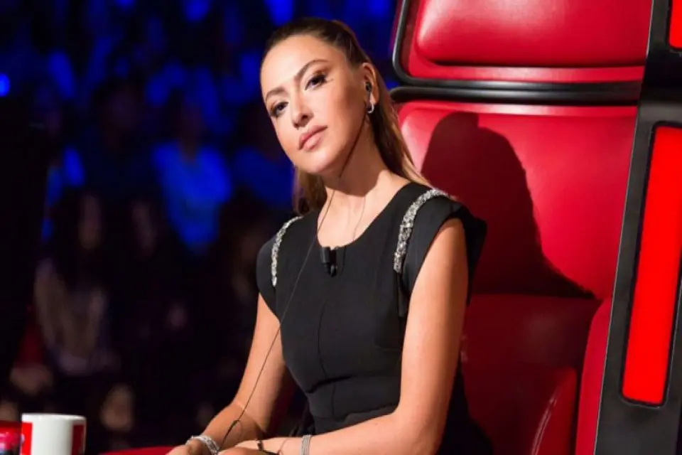 Yasak aşk iddiası Hadise’yi O Ses Türkiye’deki koltuğundan etti
