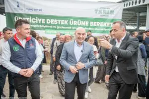 Başkan Tunç Soyer, “Atatürk’ün dediği gibi köylü milletin efendisidir. Yorulmayacağız,