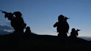 MİT, Suriye Münbiç'te düzenlediği operasyonda 11 YPG'liyi etkisiz hale getirdi.