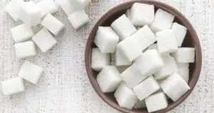 Şeker, hayatımızın bir parçası haline gelmiş olsa da, fazla şeker