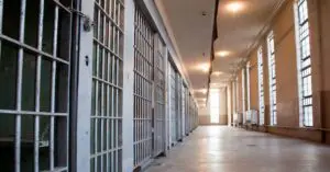 Genel düzenlemeler yerine denetimli serbestliğin genişletilmesi amaçlanıyor. Bu kapsama giren