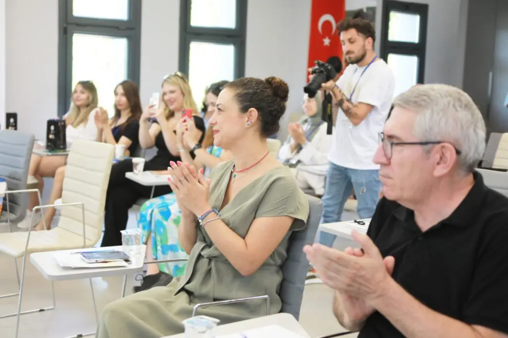 Efes Selçuk'ta Genç Gazeteciler İçin Tarım Gazeteciliği Buluşması