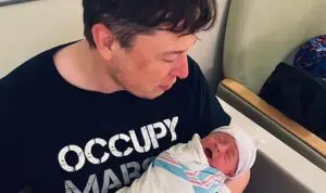 Elon Musk ve Grimes oğulları X Æ A-12'nin adını değiştirmek