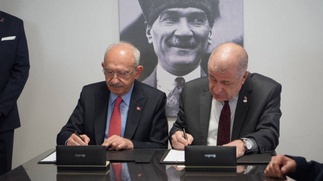 CHP lideri Kemal Kılıçdaroğlu ile Ümit Özdağ arasında 3 bakanlığın verilmesi adına imzalanan gizli
