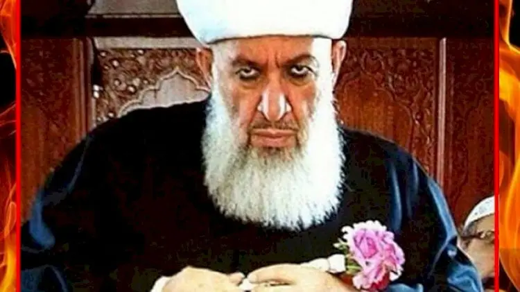 Cumhurbaşkanı ve Ak parti Genel Başkanı Recep Tayyip Erdoğan, Menzil cemaatinin “şeyh”i Abdülbaki Erol,