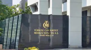 Cumhurbaşkanı&nbsp;Erdoğan’ın imzasıyla&nbsp;yayımlanan karara göre&nbsp;Türkiye Cumhuriyet&nbsp;Merkez Bankası&nbsp;(TCMB)&nbsp;başkan yardımcıları&nbsp;Emrah Şener, Taha Çakmak