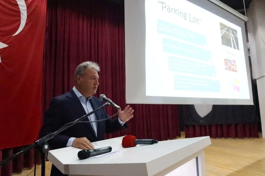 Bornova'da Uluslararası Eğitim... 4 bornova