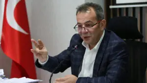 Tanju Özcan’ın bugün Yüksek Disiplin Kurulu’na savunma vermesi gerekiyordu ancak,&nbsp;Özcan