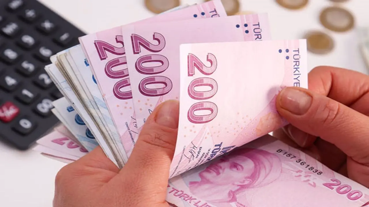 Kademeli emeklilik günü Kurban Bayramı’nın ardından vatandaşların gündemine oturdu. Emeklilikte