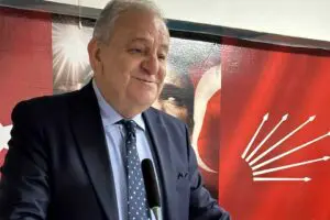 CHP İzmir Milletvekili Rıfat Nalbantoğlu, AK Parti İzmir Milletvekili Mahmut
