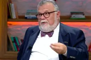 Prof. Dr. Celal Şengör, büyük İstanbul depreminin ardından İstanbul'u bekleyenleri