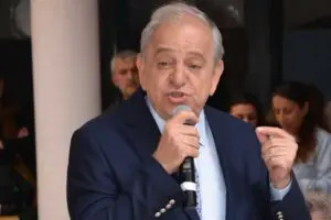 CHP İzmir Milletvekili Rıfat Nalbantoğlu; İzmir’in yılların birikimi olan kronik