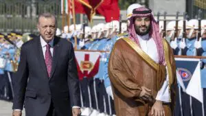 Enerji ve Tabii Kaynaklar Bakanı Alparslan Bayraktar, Ankara’da Suudi Arabistan Sanayi ve Maden Kaynakları Bakanı Bandar