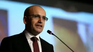 Ekonomiye dair Yeni Şafak Gazetesi'ne açıklamalarda bulunan Hazine ve Maliye