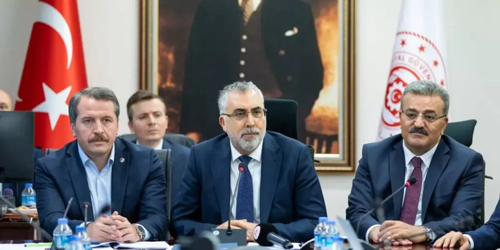 Son dakika! Memurlara 6 yeni hak tanınacak; İşte o haklar...