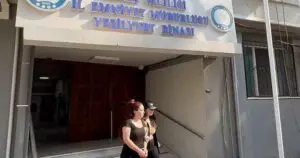 İzmir merkezli tur şirketi sahibi Emine Yıldız, aralarında Mimarlar Odası