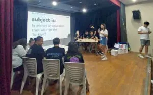 Bayraklı Belediyesinin AIESEC ile imzaladığı iş birliği protokolü kapsamında 30
