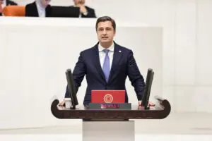 CHP'li Deniz Yücel Covid-19’un son varyantı ERİS konusunda acil eylem