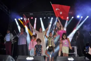 16 Eylül Mordoğan Kurtuluşu, Tuğba Özerk Konseri ile coşkuyla kutlandı.