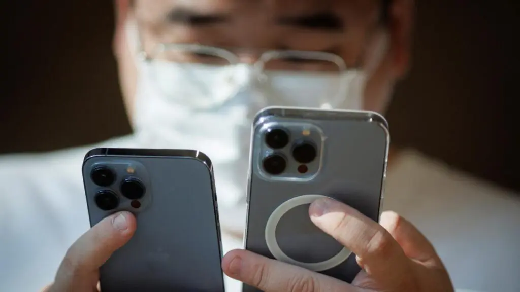 iPhone'a yasak geldi; O ülkenin kurumlarında artık kullanılamayacak! 4 iPhone