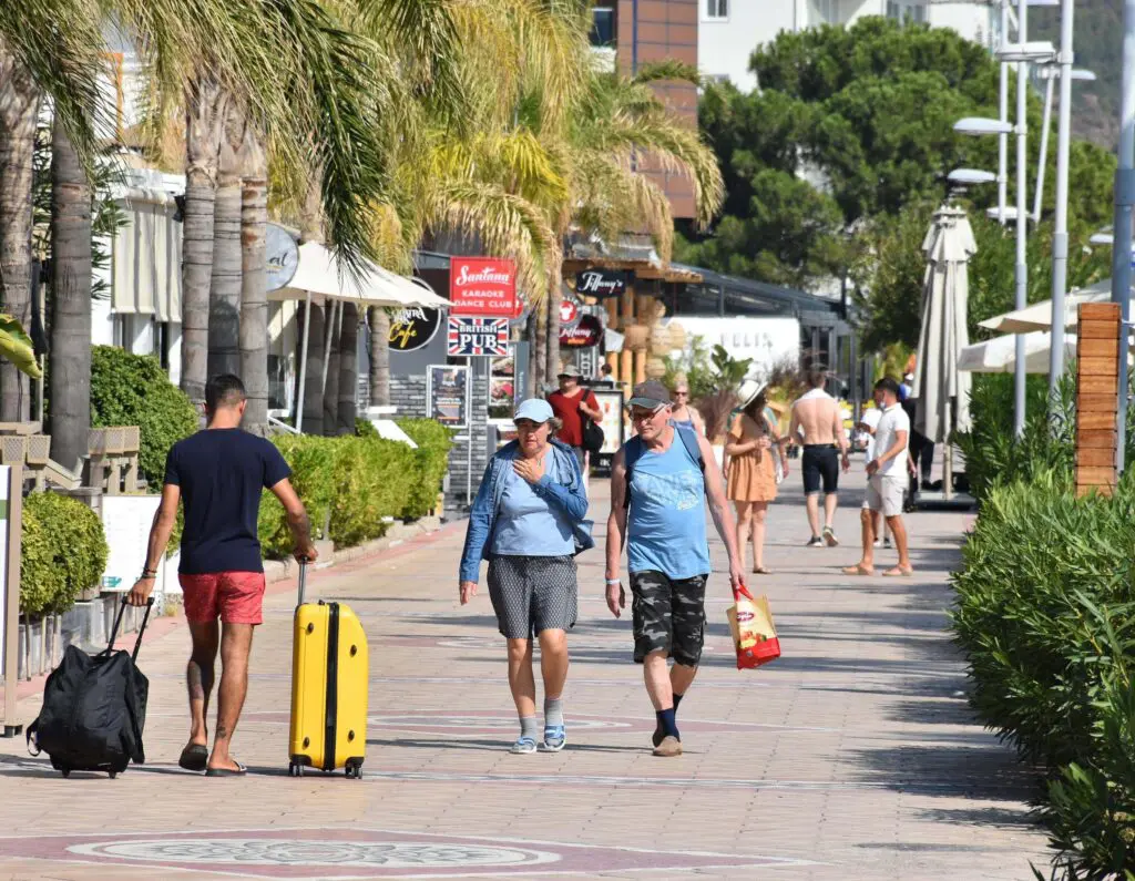 Marmaris'e turist akını: 1 milyonu aşkın yabancı turist 3 turist 2