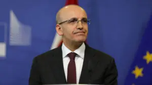 Hazine ve Maliye Bakanı Mehmet Şimşek, kamuda çalışan memur ve
