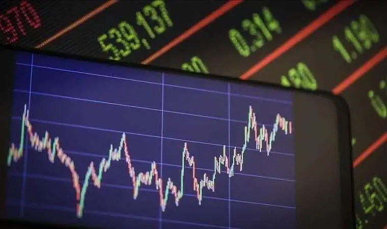 Yelkenbiçer'den OVP değerlendirmesi: 'Yüksek bir kararlılık gösterilir ise 3 yılın sonunda hedeflere ulaşılabilinir' 1 Yelkenbiçer'den OVP değerlendirmesi: 'Yüksek bir kararlılık gösterilir ise 3 yılın sonunda hedeflere ulaşılabilinir'