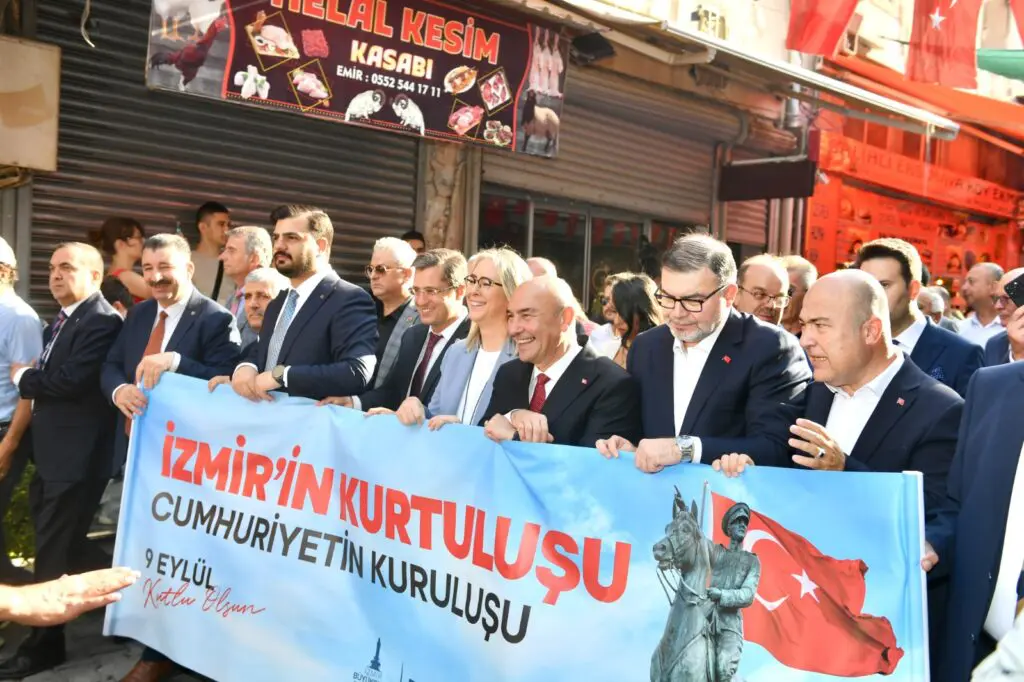 zafer yürüyüşü