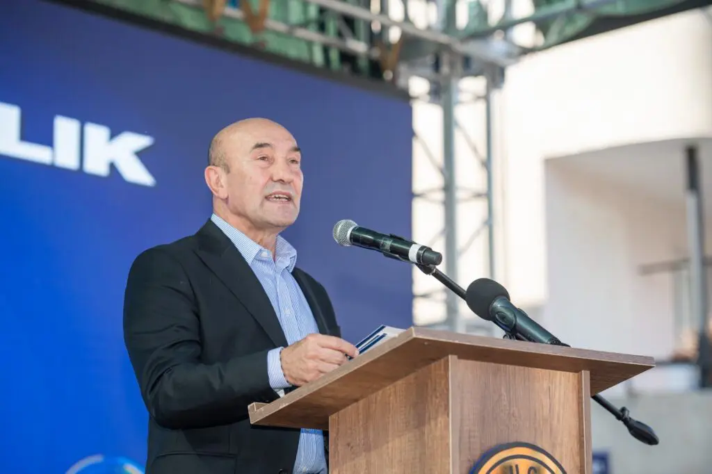 Soyer: “Buca Metrosu’nu tarihinden önce bitireceğiz”