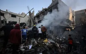 BM Filistinli Mültecilere Yardım Ajansı (UNRWA) Genel Komiseri Philippe Lazzarini,