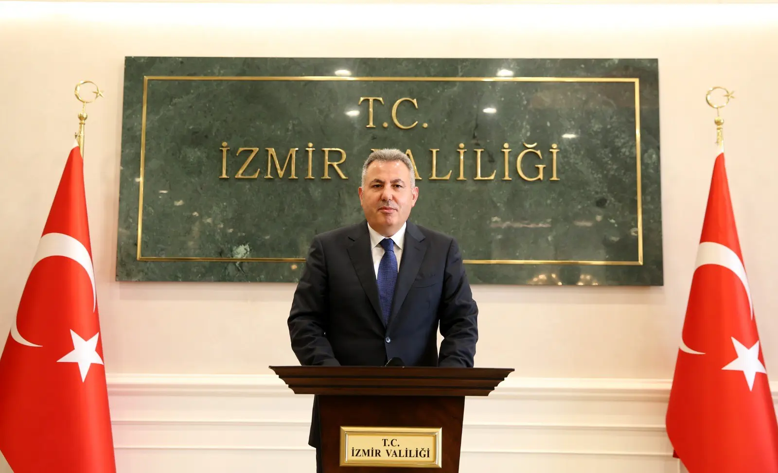 İzmir Depremi’nin yıldönümünde İzmir Valisi Süleyman Elban bir mesaj yayınladı.