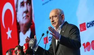 Kemal Kılıçdaroğlu partililerle buluşmasında, geniş kitlelere ulaşacaklarını bu sayede yerel