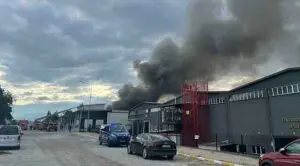 Uşak Organize Sanayi Bölgesi 105’inci Cadde’deki iplik fabrikasında, saat 06.00