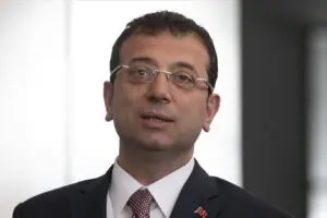 İstanbul Büyükşehir Belediye Başkanı Ekrem İmamoğlu, “Küçük Ölçekli Balıkçılara Koruyucu