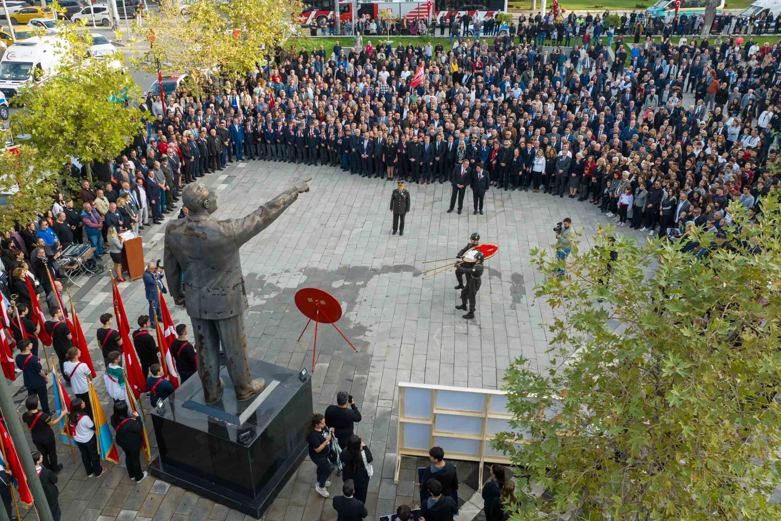 Türkiye Cumhuriyeti’nin kurucusu Büyük Önder Mustafa Kemal Atatürk’ün sonsuzluğa uğurlanışının