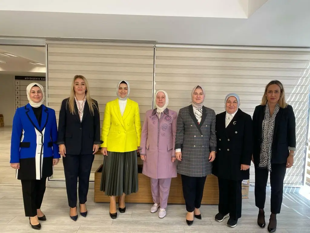 Adalet ve Kalkınma Partisi (AK Parti) İzmir İl Kadın Kolları