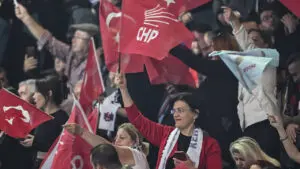 Seçim dönemi boyunca CHP Genel Başkan Yardımcısı olarak görev yapmış
