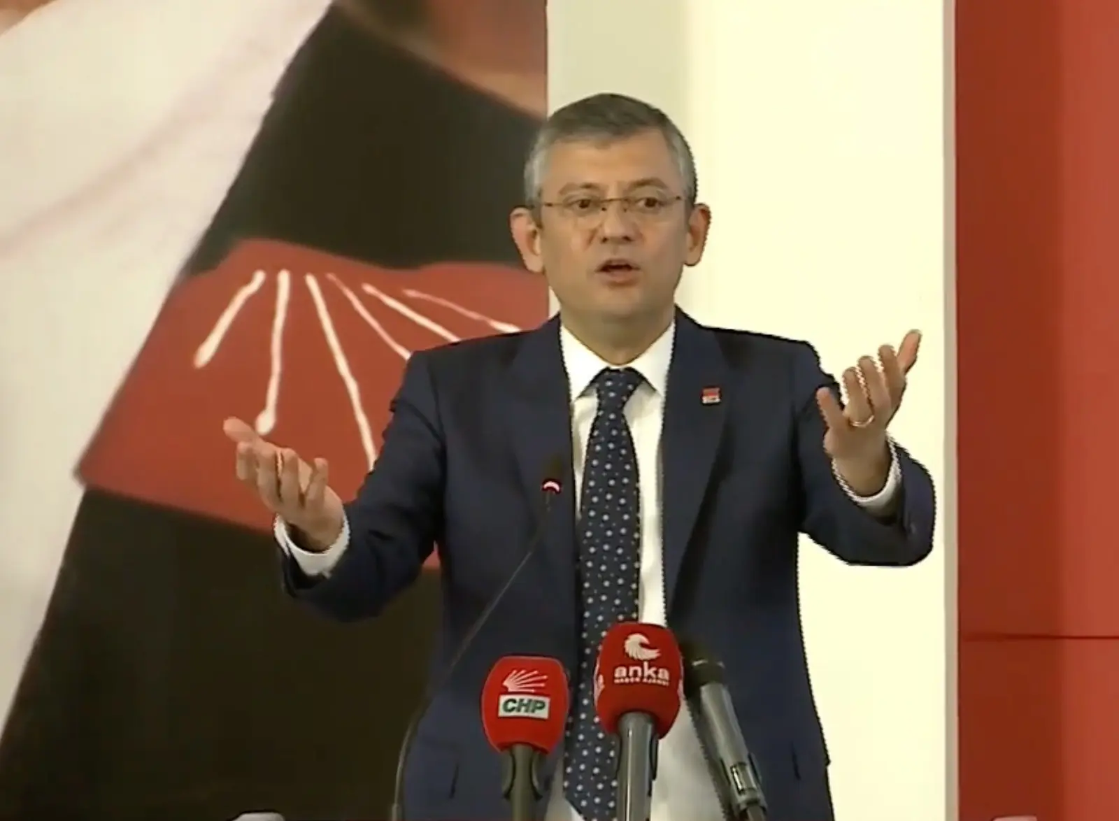 DEMOKRAT GÜNDEM-CHP Genel Başkanı Özgür Özel, PM toplantısı sonrası MYK