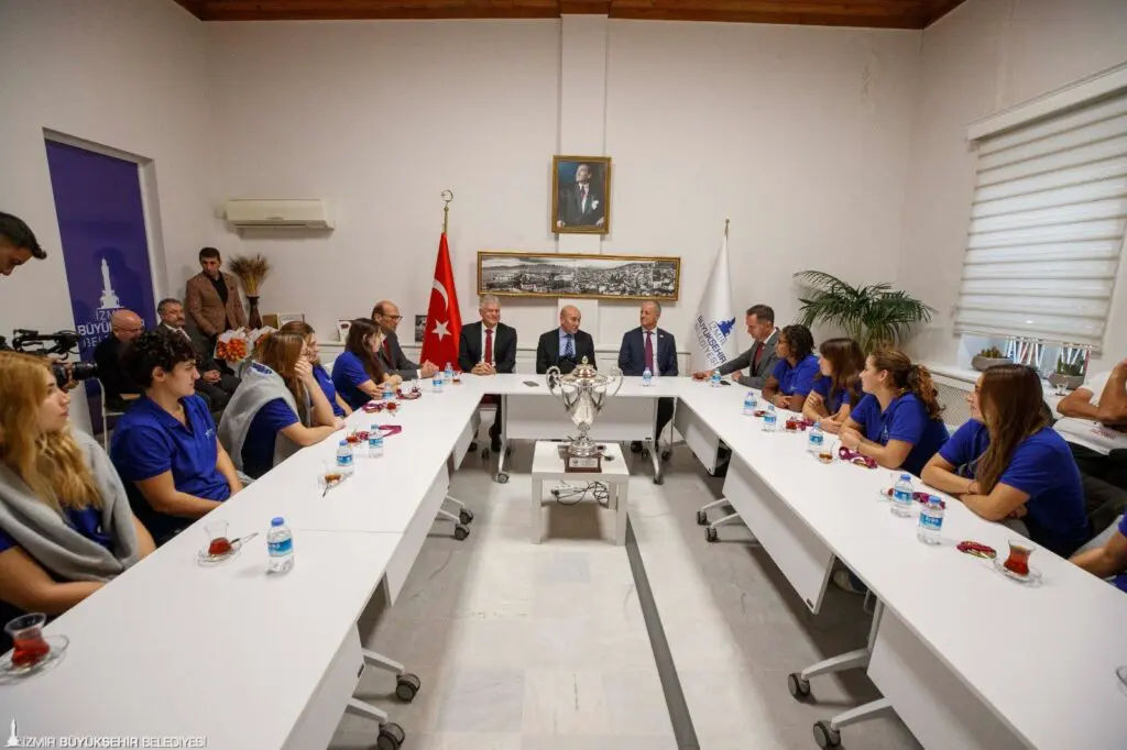 İzmir'de yeni hedef dünya şampiyonluğu! 4 İzmir'de yeni hedef dünya şampiyonluğu!